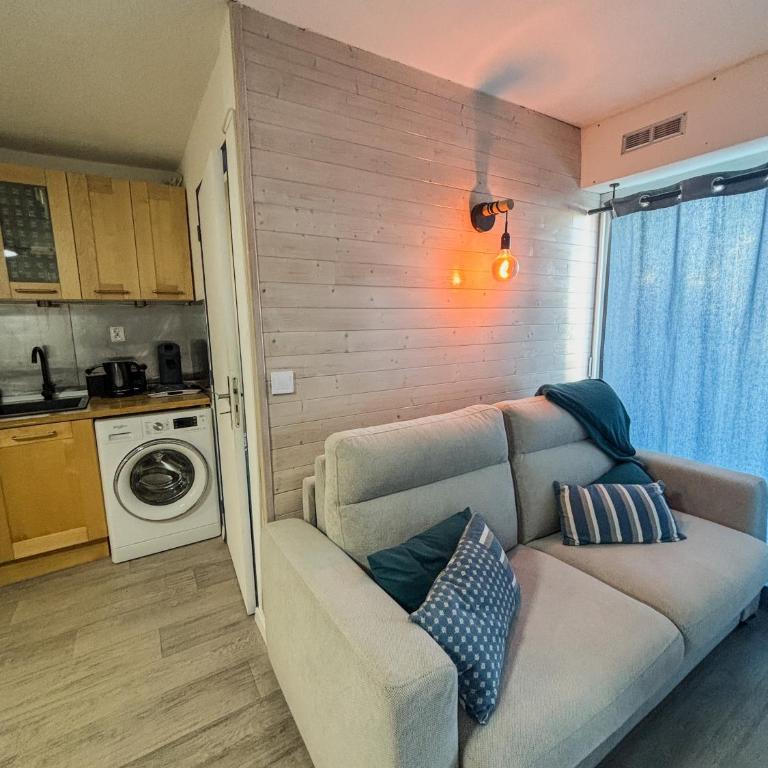 Studio face au port, Place de parking, Boite à clés - Apartamento de 1 dormitorio - 17