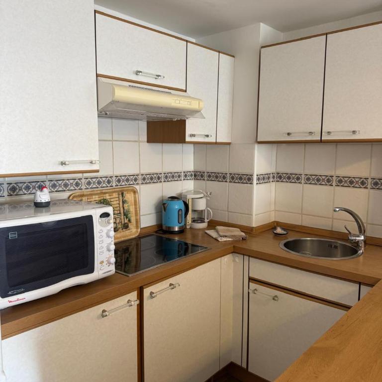 Apartamento cerca de la playa en el centro de la ciudad IMMO 365 - Apartamento de 2 dormitorios con balcón y vistas al mar - 12