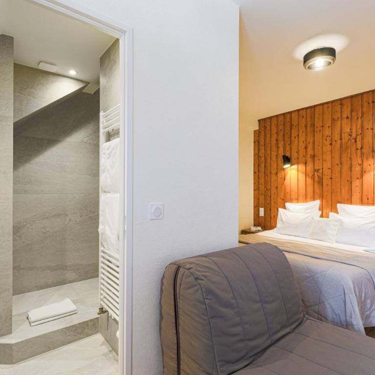 Hôtel Restaurant Les Tilleuls et son espace détente - Chambre Quadruple Confort - 2