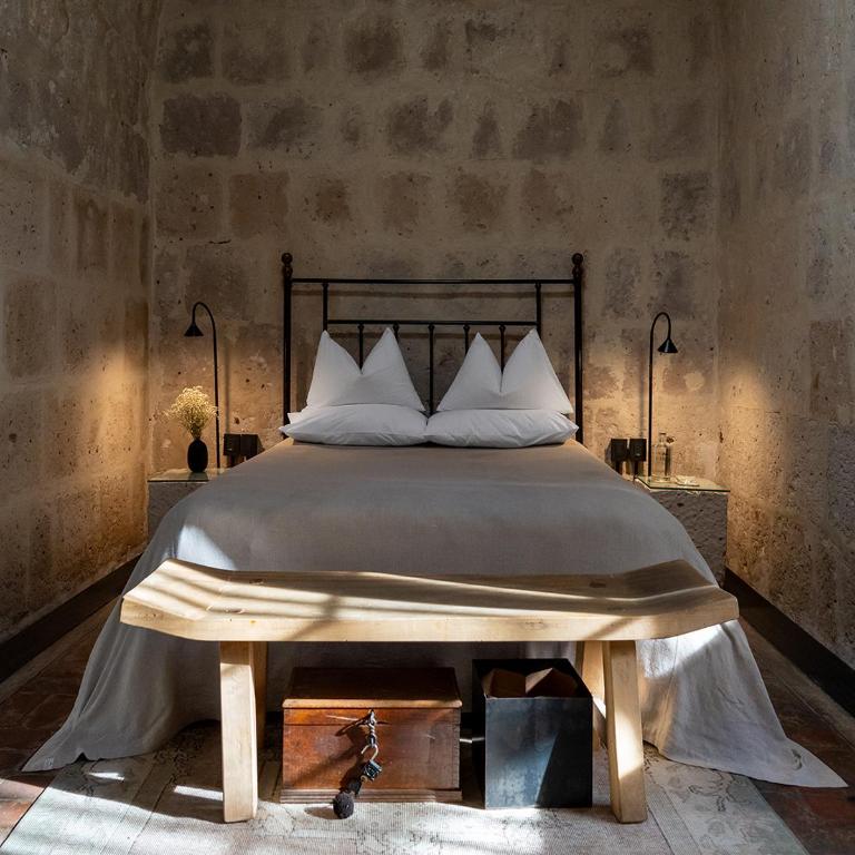 CIRQA - Relais & Châteaux - Double Room - 3