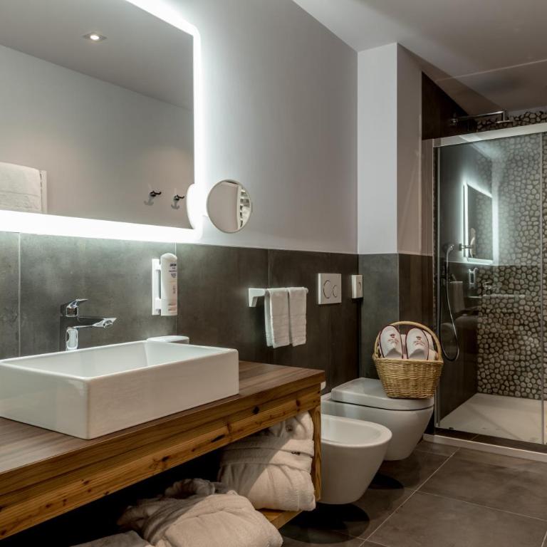 Tevini Dolomites Charming Hotel - Junior Suite Deluxe - 7
