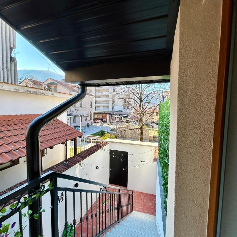 Melrose - One-Bedroom Apartment - 21