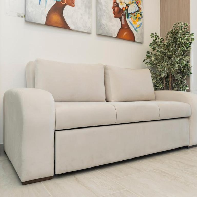 Luxury Apartment Suite Lake View 2 min Airport - Two-Bedroom Apartment - 64