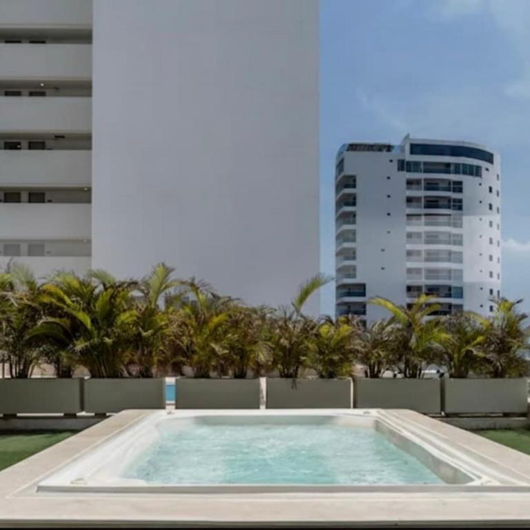 Luxury Apartment Suite Lake View 2 min Airport - Two-Bedroom Apartment - 67