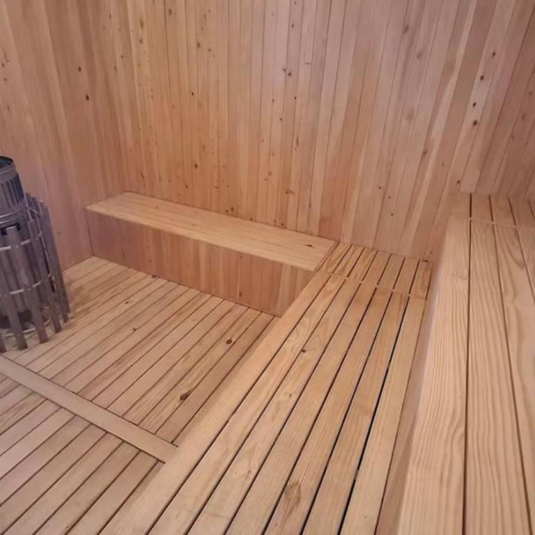 Luxury Apartment Suite Lake View 2 min Airport - Two-Bedroom Apartment - 70