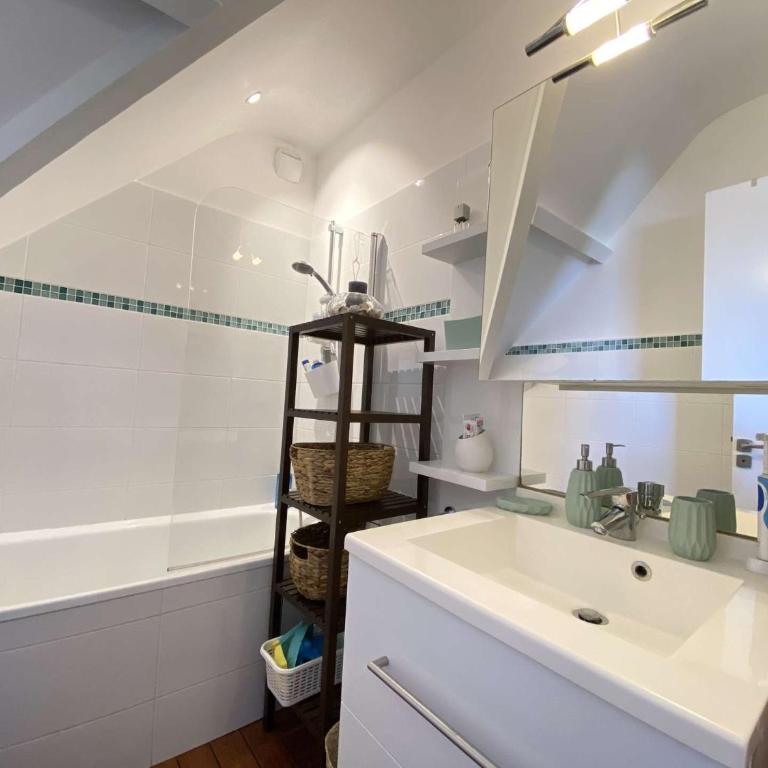 L'Uste, T4 - Plage et commerces à proximité - LA BAULE centre - LB679-002 - Three-Bedroom Apartment - 16
