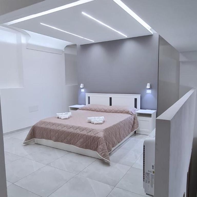 HH Cagliari Corso Vittorio Emanule 117 - Appartamentino su 2 Livelli - 1