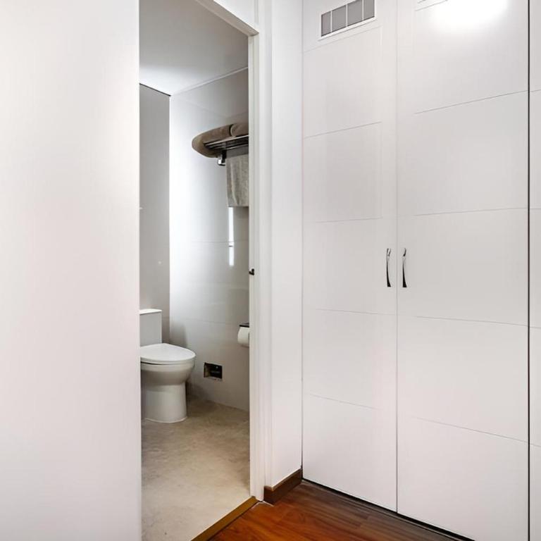 Bajada Balta Suites Spacious 3BR in Miraflores Walkable Area - One-Bedroom Apartment - 10