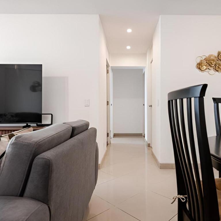 Bajada Balta Suites Spacious 3BR in Miraflores Walkable Area - One-Bedroom Apartment - 6