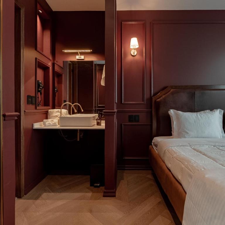 The Ruby Suite luxury room - Deluxe Studio - 4