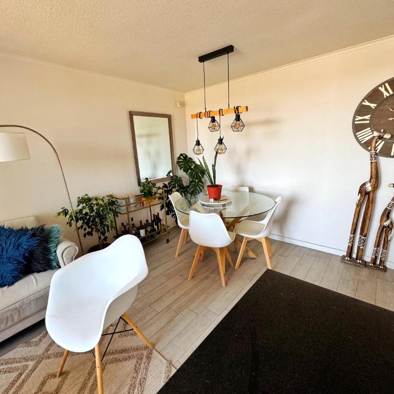 Departamento moderno, elegante y nuevo - Three-Bedroom Apartment - 1