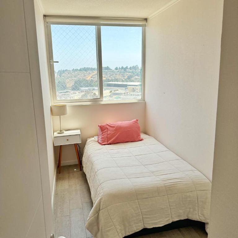 Departamento moderno, elegante y nuevo - Three-Bedroom Apartment - 17