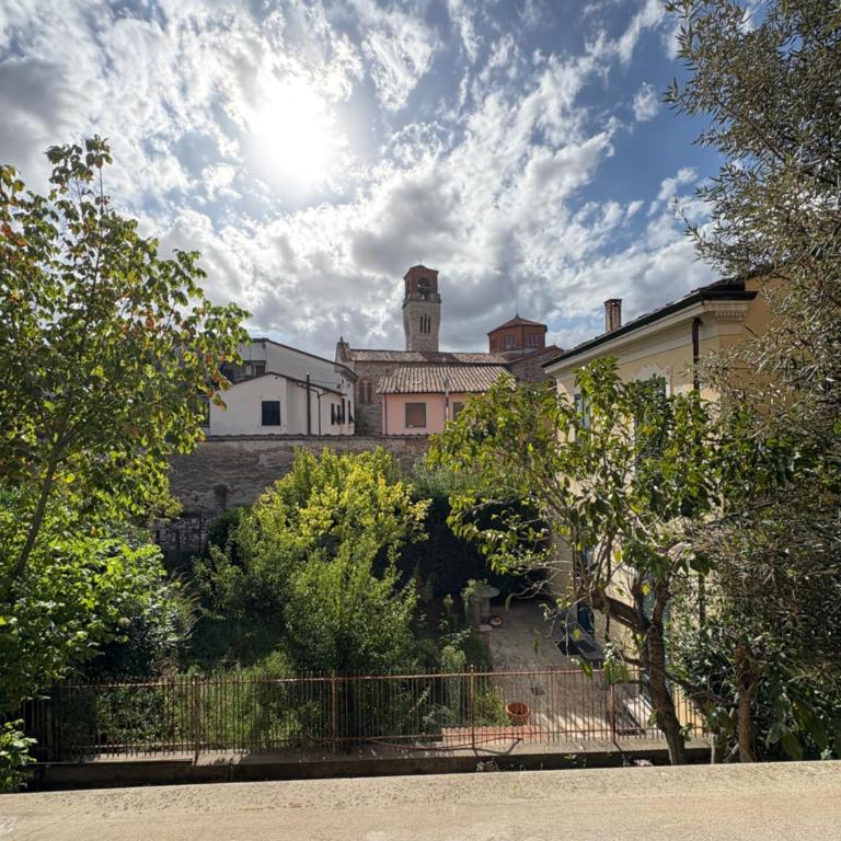 appartamento Lele Lucca - Appartamento con 2 Camere da Letto e Balcone - 2