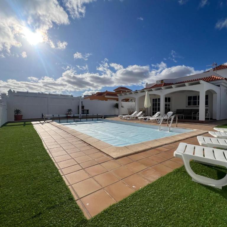 Naipa Golf Villa - Private Pool - Villa - 27