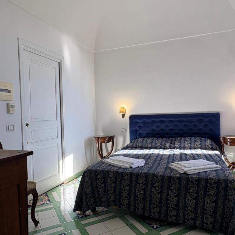 Hotel Croce Di Amalfi - Camera Matrimoniale - 1