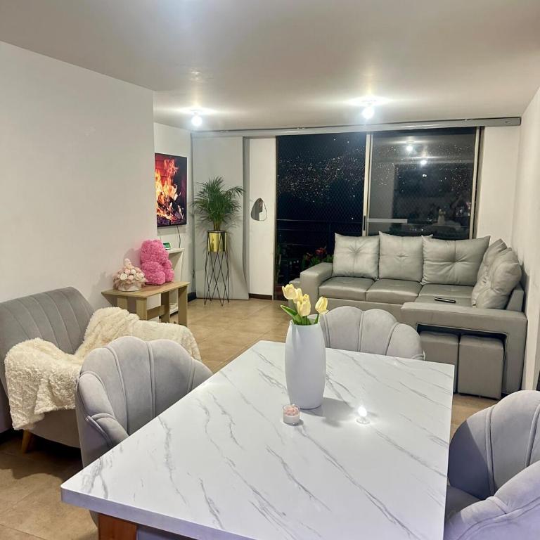 Apartment near Atanasio Girardot Stadium - Two-Bedroom Apartment - 7