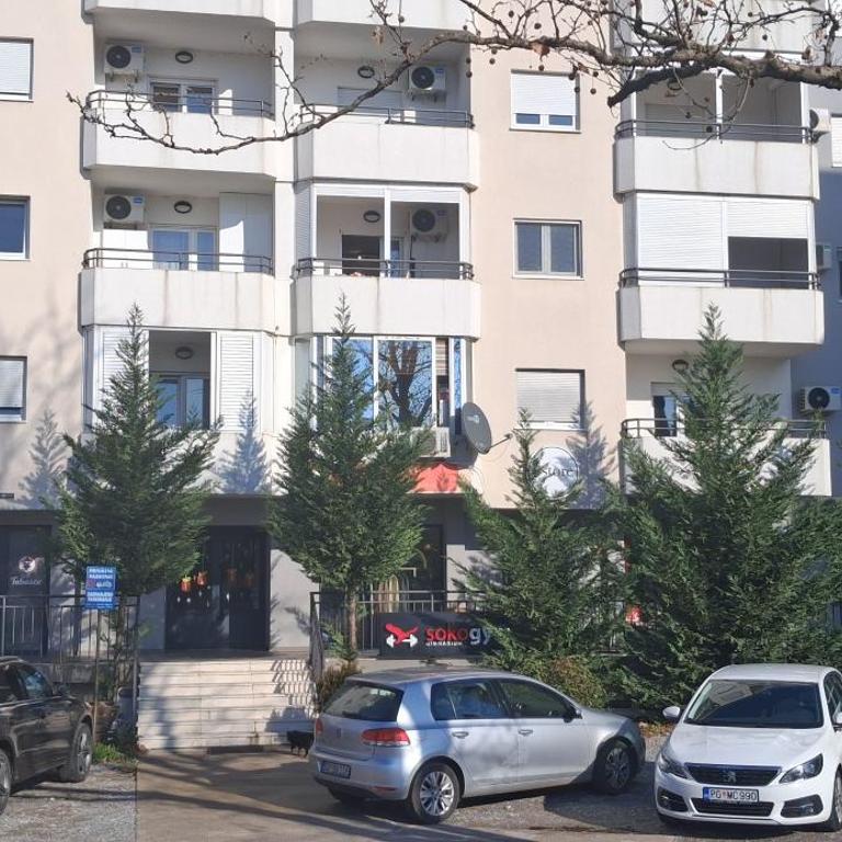 Luxury Apartment-Aurora 33 Free Parking City Center - One-Bedroom Apartment - 35