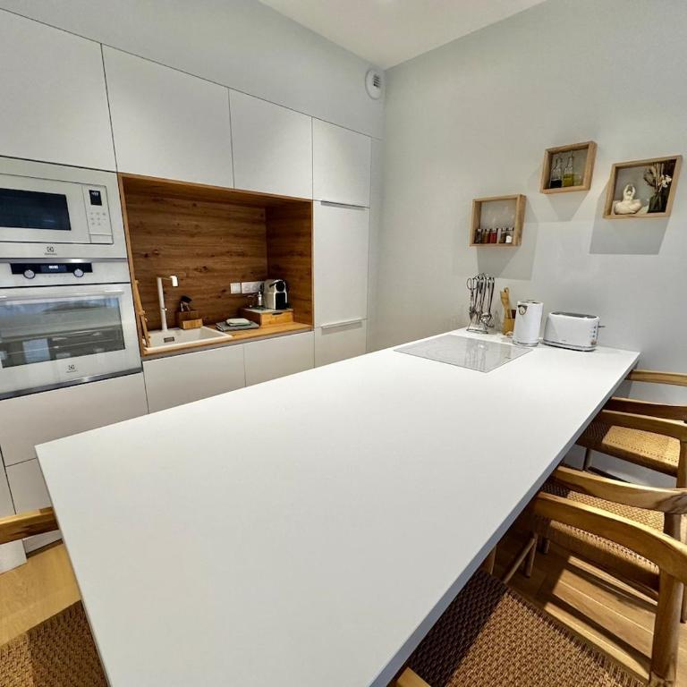 Juliette - Grand T2 élégant avec Parking et terrasse à 2 pas de la plage - Apartamento Superior de 1 dormitorio con balcón - 16
