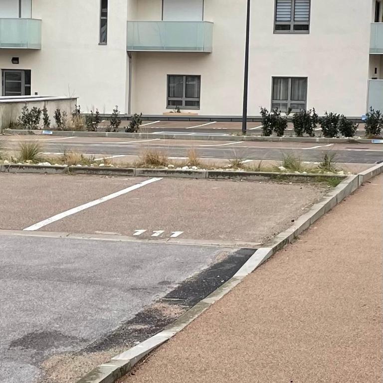 Juliette - Grand T2 élégant avec Parking et terrasse à 2 pas de la plage - Apartamento Superior de 1 dormitorio con balcón - 33