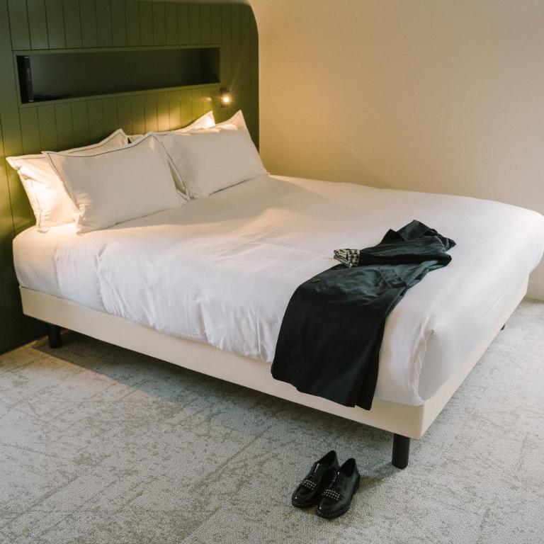 Hôtel Les Grands Voyageurs - Chambre Double Deluxe - 8