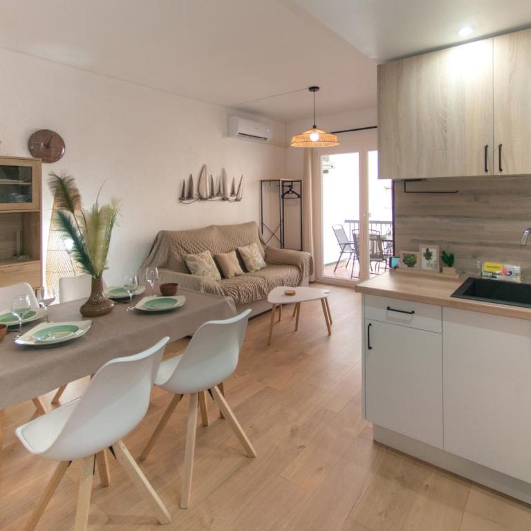 WELCS APARTAMENTO 311 EMP con terraza en el centro - Apartamento con balcón - 2