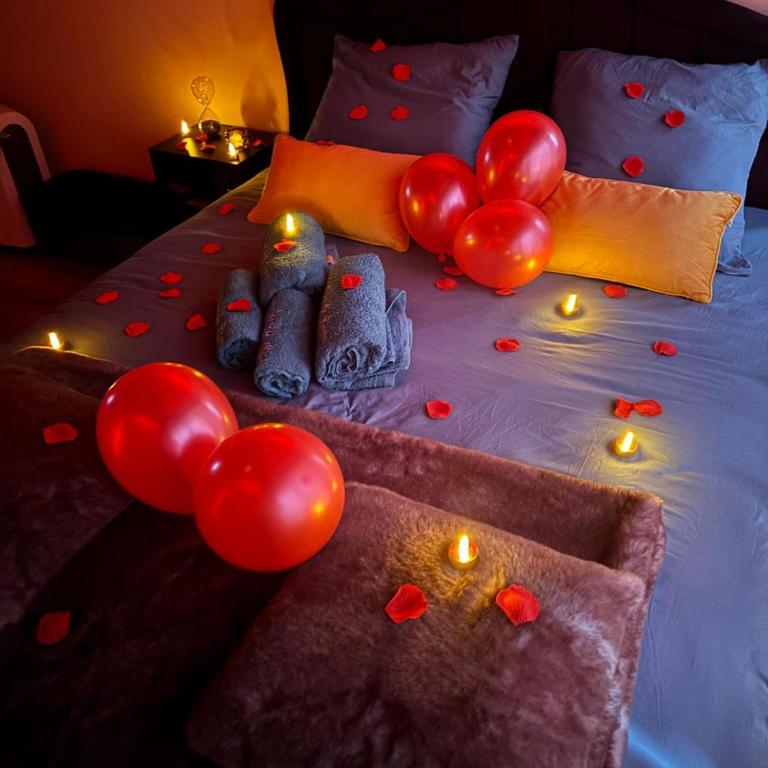 Suite romantique avec jaccuzzi - proche des lacs - La secrète room - Maison 1 Chambre - 35
