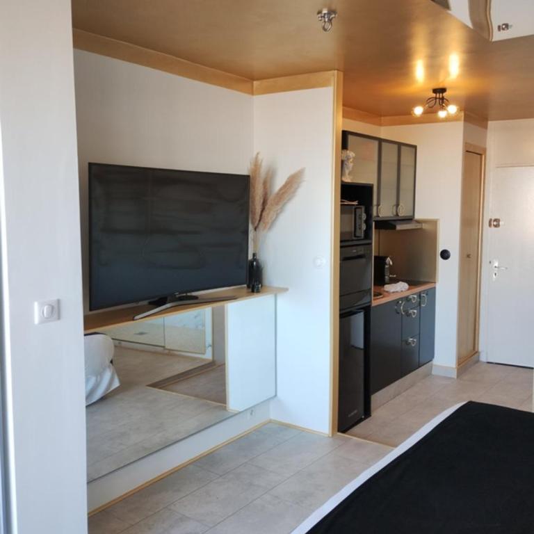 MEDUSE - Studio Héliopolis C 29 - Luxe -BY AGN 2 personnes - Studio - Vue sur Mer - 9