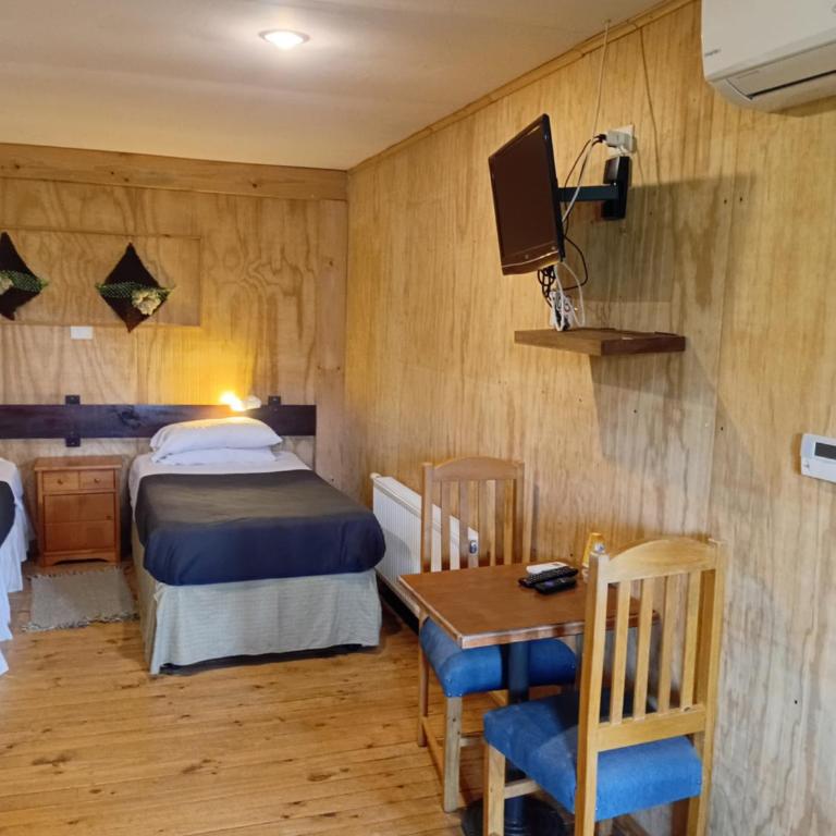 Hotel Euro Charles Club - Standard Triple Room - 6