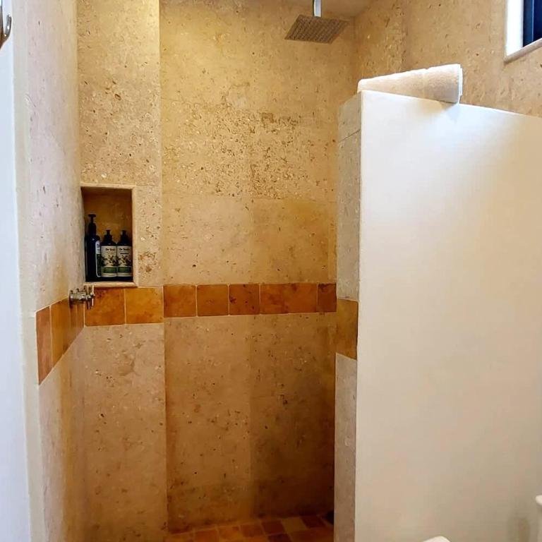 Curiel's Retreat Ocean View 2BR with Terrace and Heated Pool - Two-Bedroom Apartment with Terrace - 11