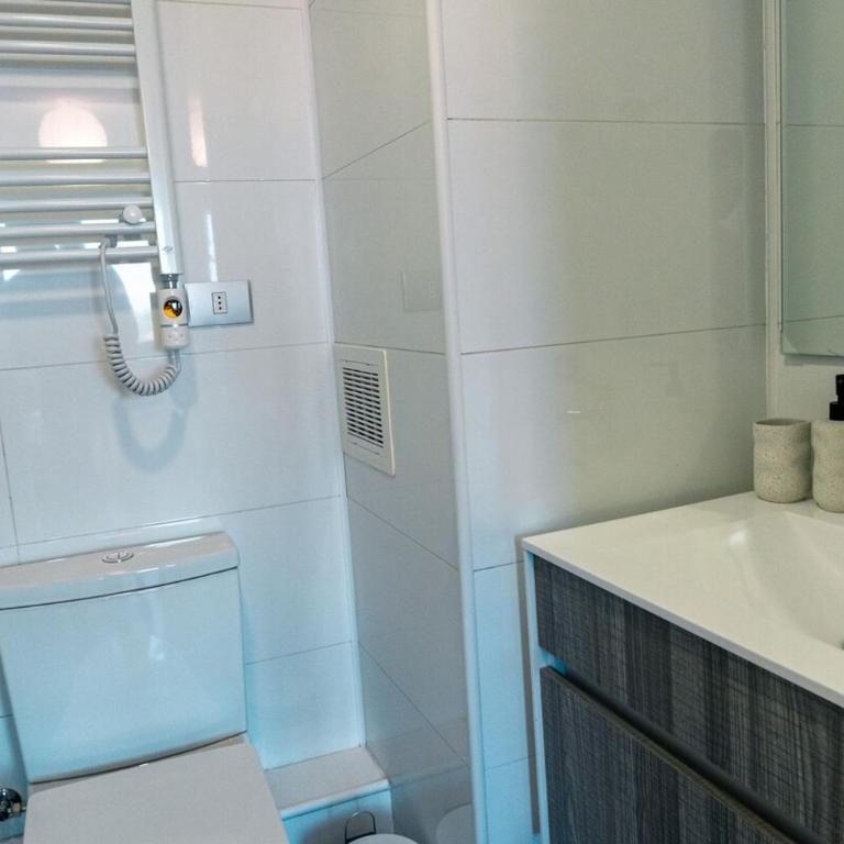 Departamento nuevo en excelente ubicación - Two-Bedroom Apartment - 12