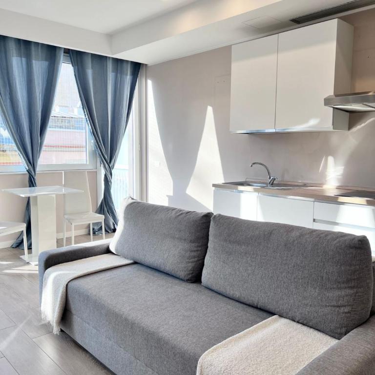 Best Stay-Calefati 80 Suite Apartment - Appartamento con Balcone - 17