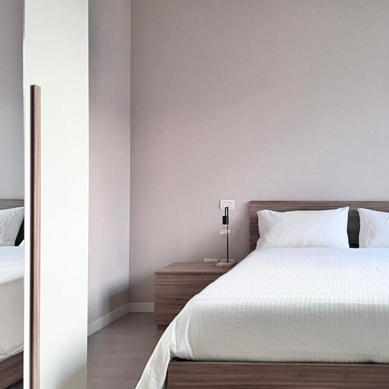 Best Stay-Calefati 80 Suite Apartment - Appartamento con Balcone - 1