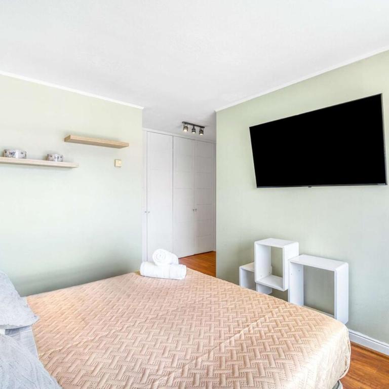 Living la Gloria - Cozy Apartment With Pool, AC & Wifi - Two-Bedroom Apartment - 14