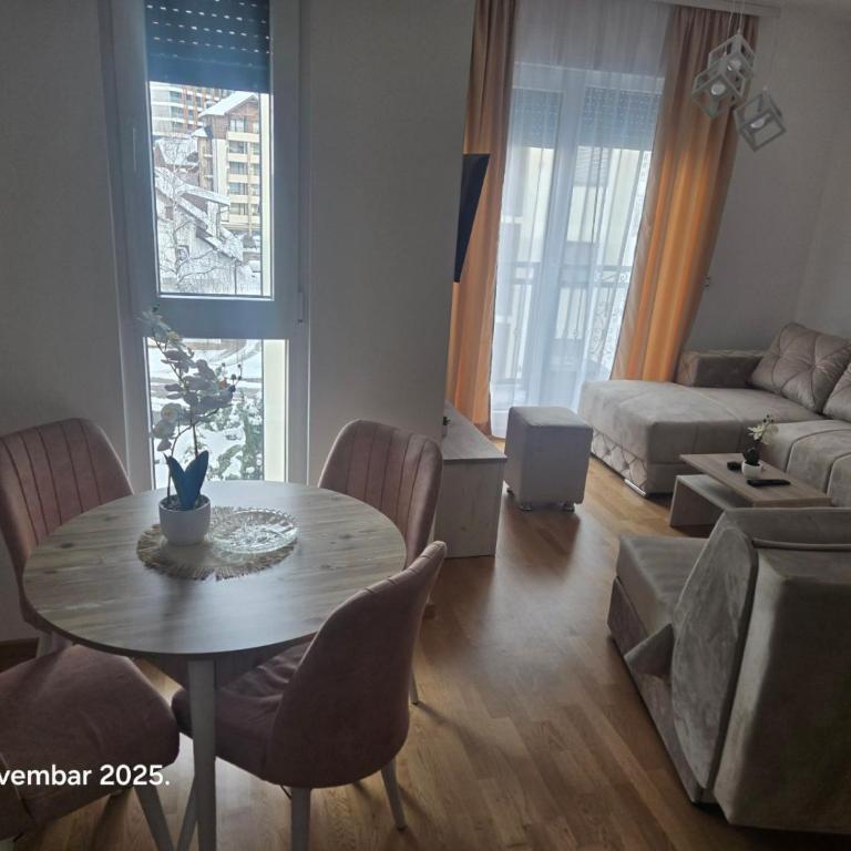 Alisa - One-Bedroom Apartment - 11