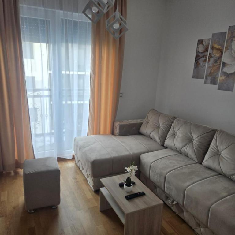 Alisa - One-Bedroom Apartment - 23