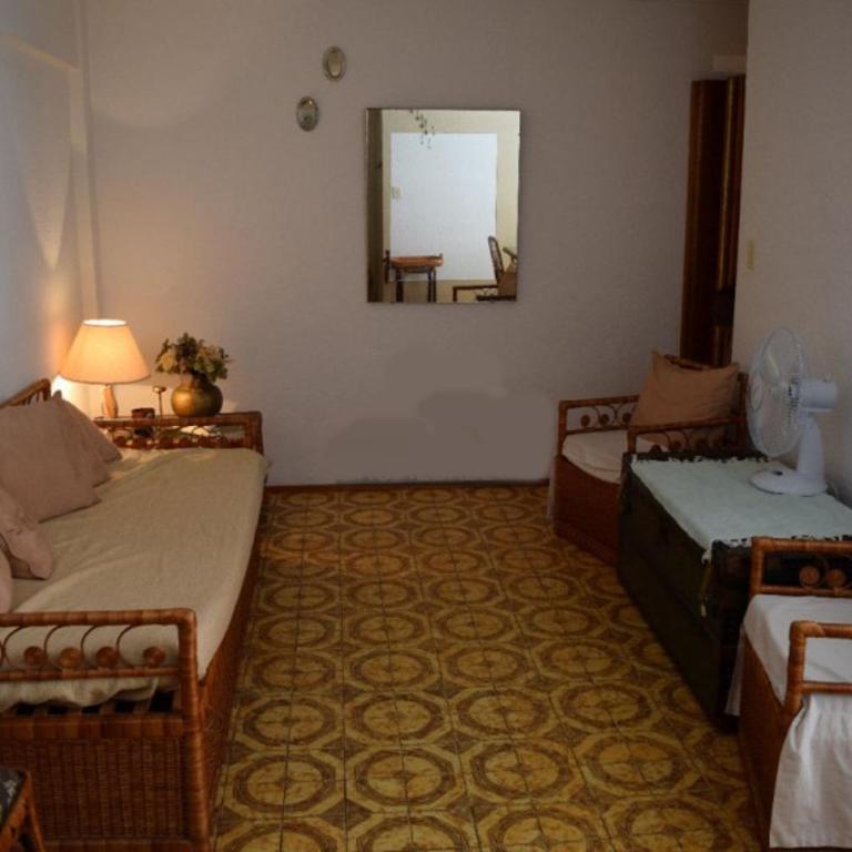 dos ambientes a una cuadra del puerto - Apartamento de 1 dormitorio - 8