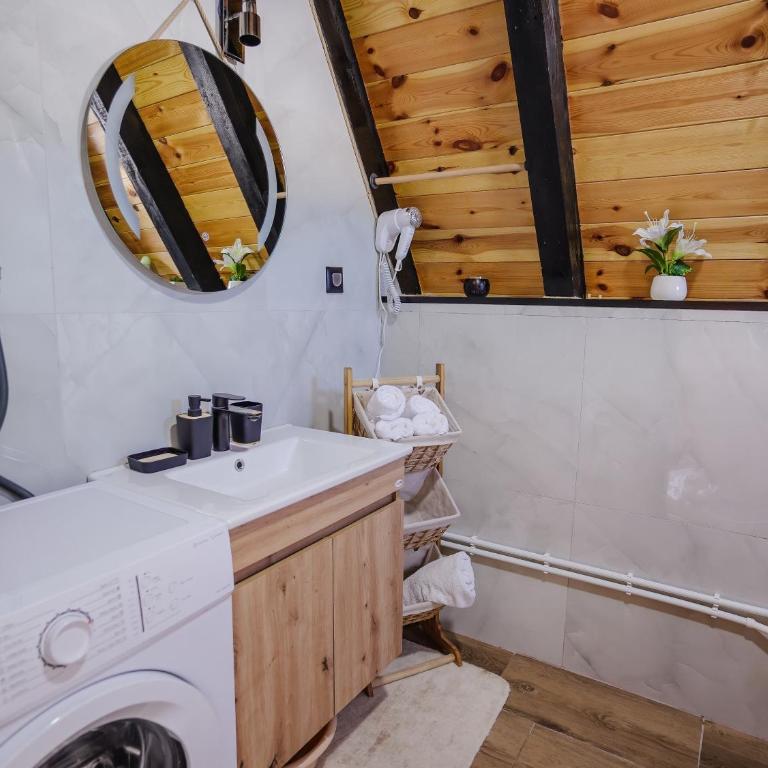 Durmitorska zora - Two-Bedroom House - 13