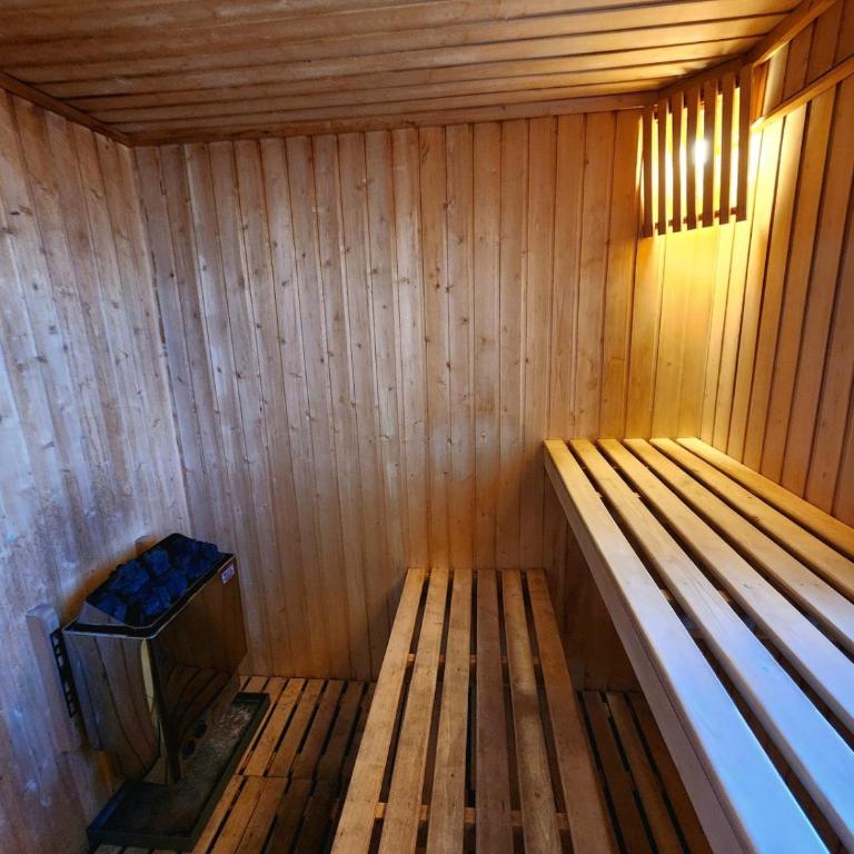 Panoramic view with private parking - Two-Bedroom Apartment - 21