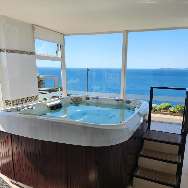 Panoramic view with private parking - Two-Bedroom Apartment - 23