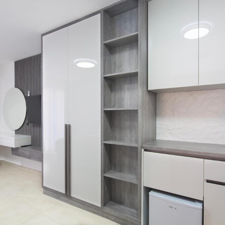 Hotel Tommy - Dvokrevetna Soba sa Bračnim Krevetom - 6