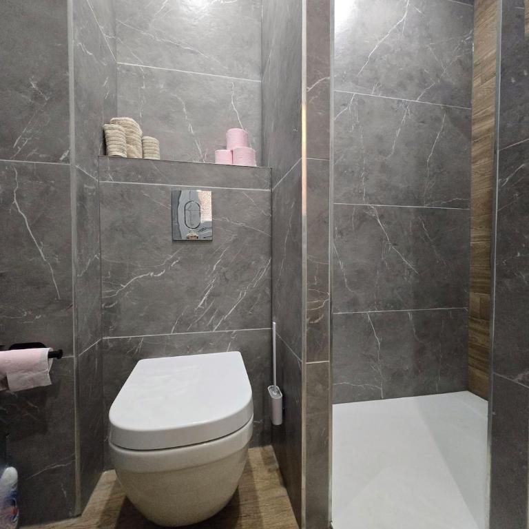 Moon avec Jardin - Centre - Gare - Two-Bedroom Apartment - 11
