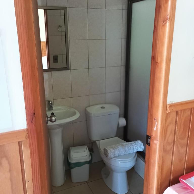 Del Bosque Pucón - Hospedaje con Quincho-Cocina-Comedor-Piscina & Tinajas - Triple Room with Private Bathroom - 5