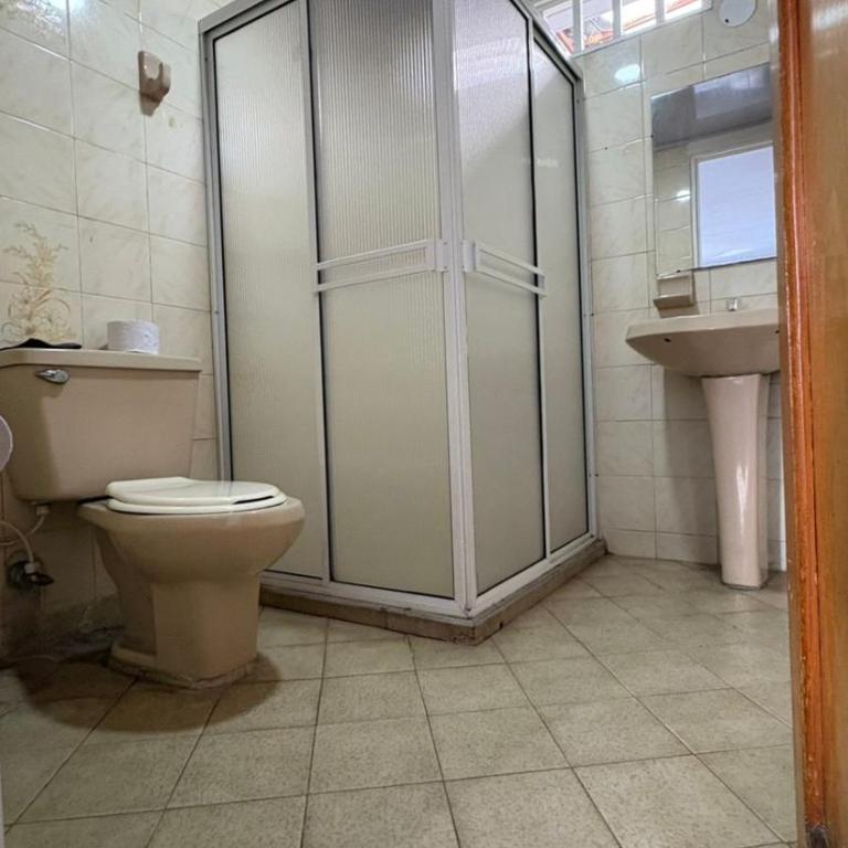 Casa Turística Samanta - Family Room with Private Bathroom - 1