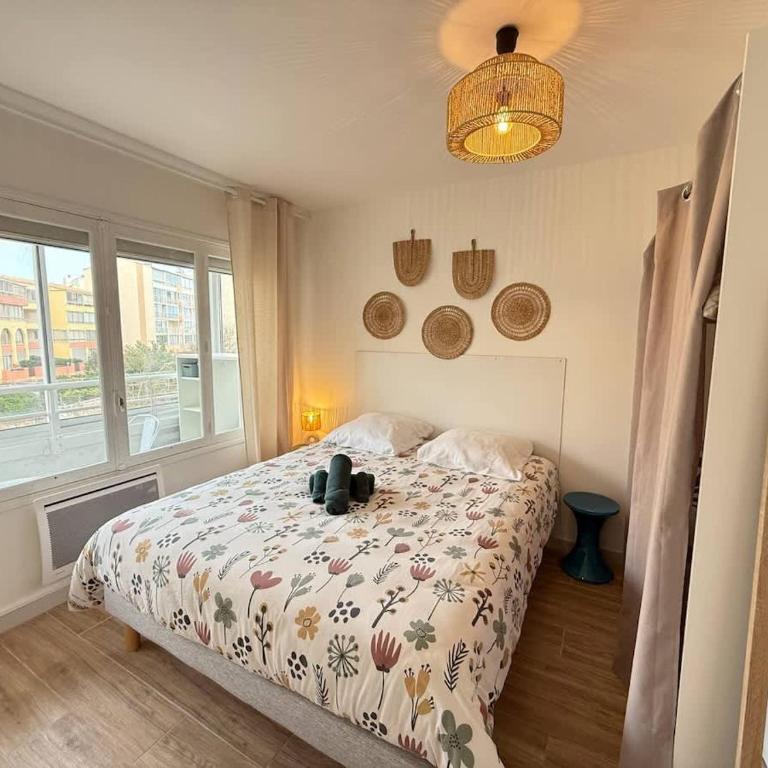Sea View and Beach at Your Feet Bright Apartment - Apartamento - 18