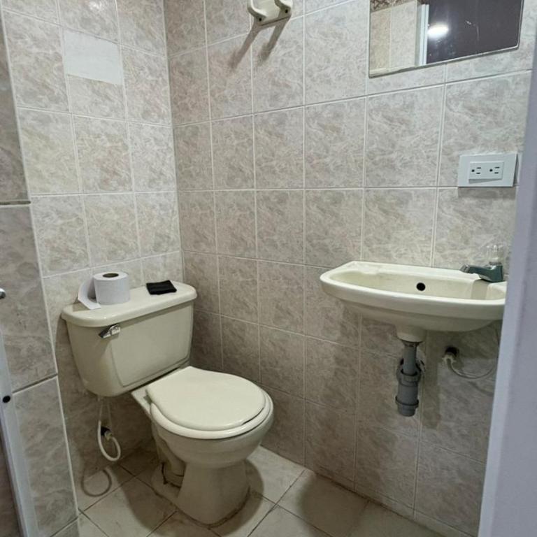 Casa Turística Samanta - Triple Room with Private Bathroom - 3