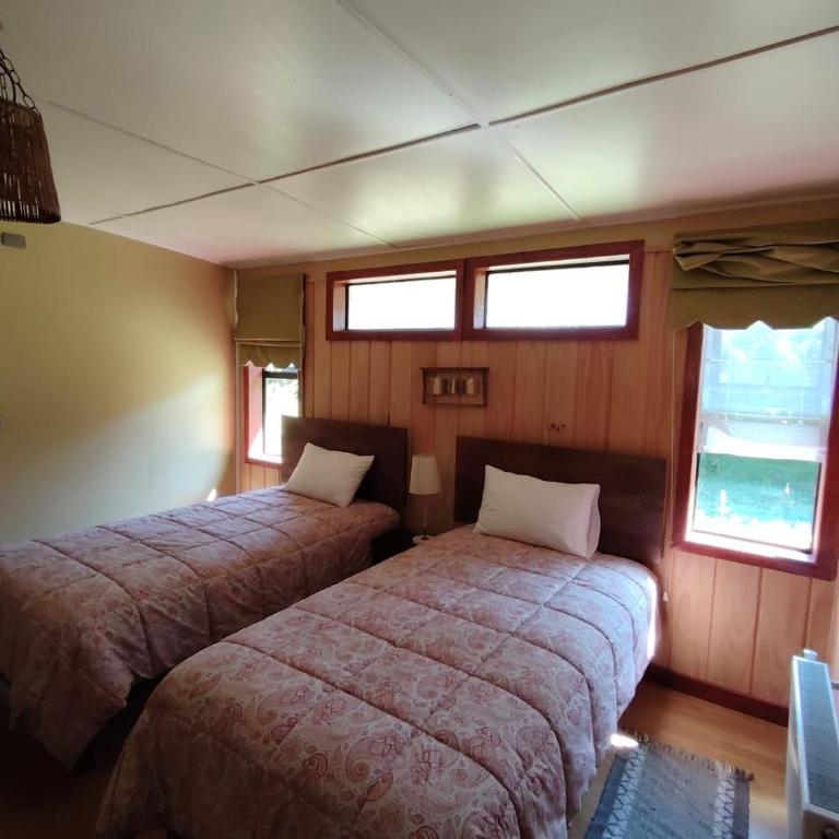 ECOHOSTAL HUELLAS DEL BOSQUE - Habitación Doble Estándar - 2 camas - 2