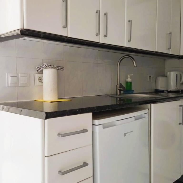 Estudio en primera línea de playa - One-Bedroom Apartment - 10
