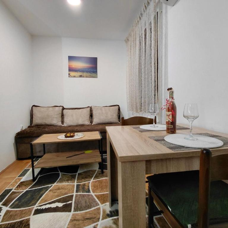 Cozy House near Center Staša - Apartman sa 1 Spavaćom Sobom - 2