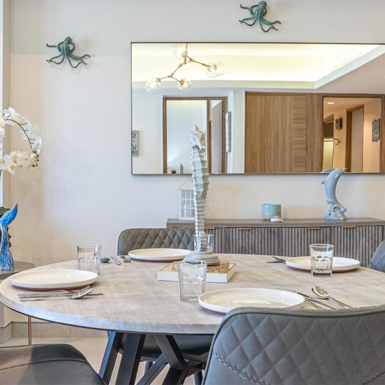 Refined Beach Escape Featuring Striking Beachfront Views - Casa - 7
