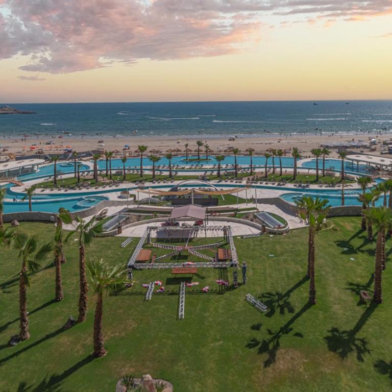 State-of-the-Art Beachfront Escape Along the Sea of Cortez - Maison de Vacances - 24